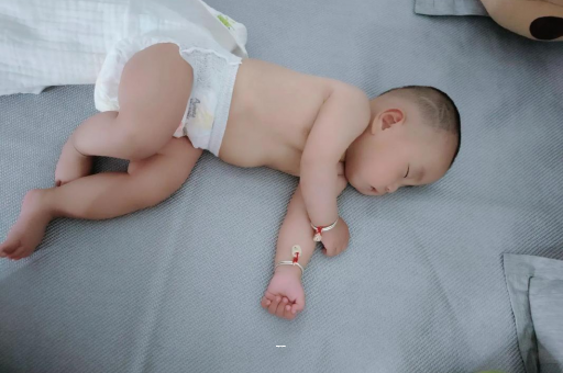 诸城宝宝突然很多眼屎